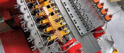 Apakah Mesin Cold Heading Multi-Stasiun Akurat?